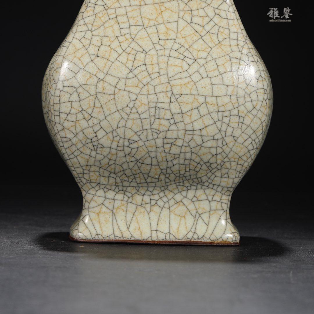 旧藏哥窑米黄釉宫廷御用四方贯耳瓶_LOT.358_拍品详情_雅鉴艺术网拍品详情