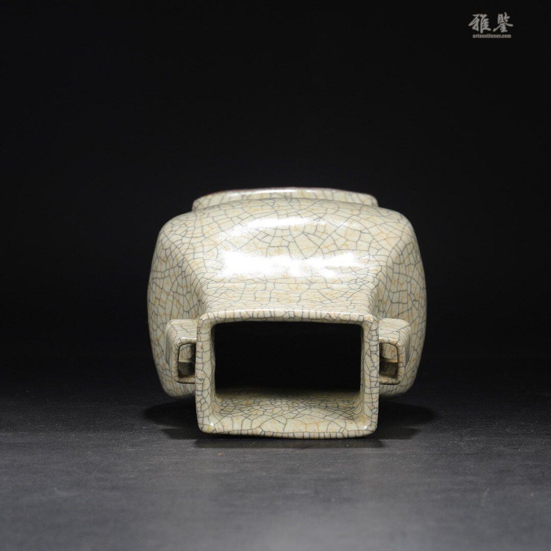 旧藏哥窑米黄釉宫廷御用四方贯耳瓶_LOT.358_拍品详情_雅鉴艺术网拍品详情