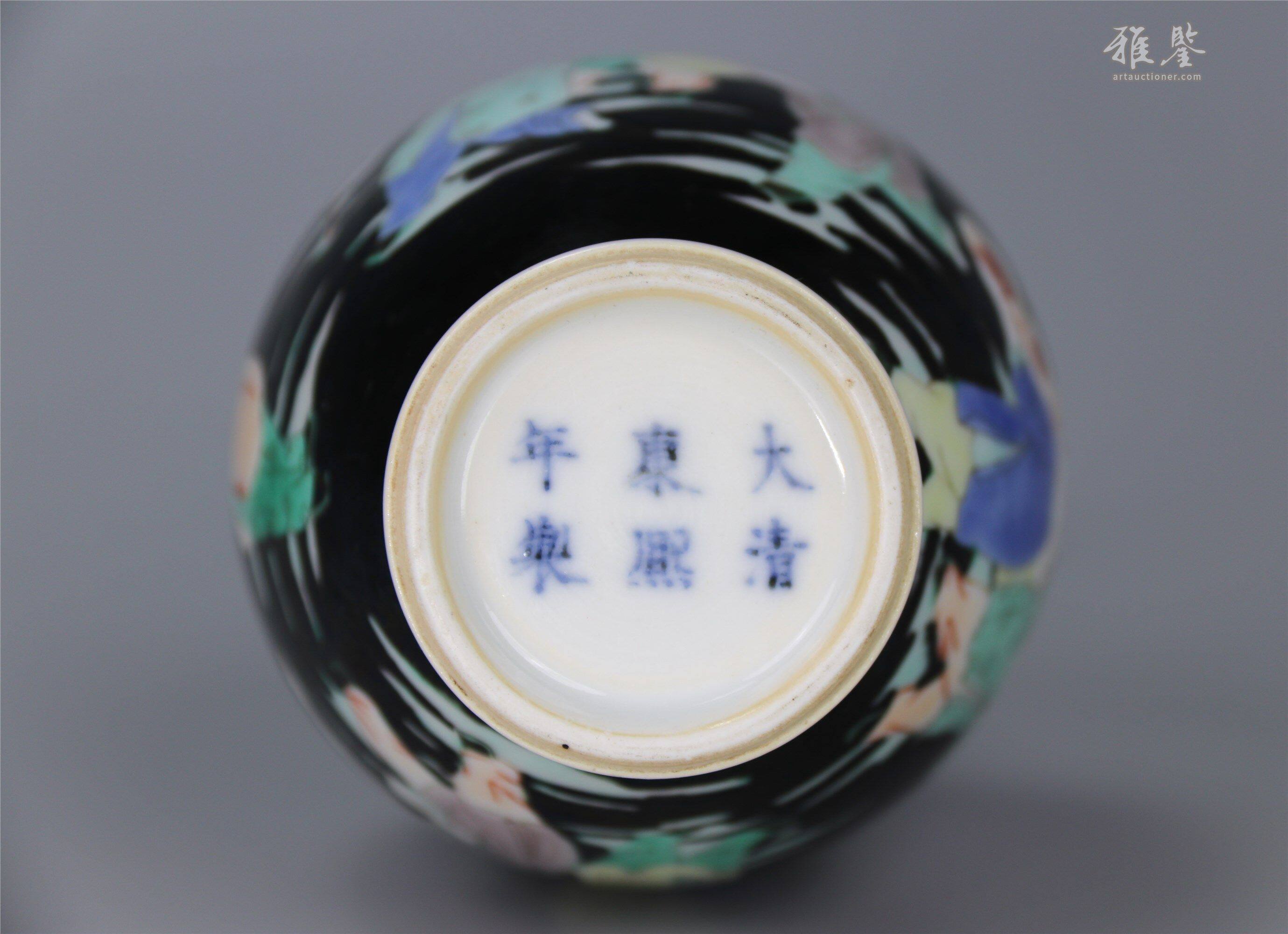 清康熙黑釉五彩童戏图长颈瓶_LOT.25488_拍品详情_雅鉴艺术网拍品详情