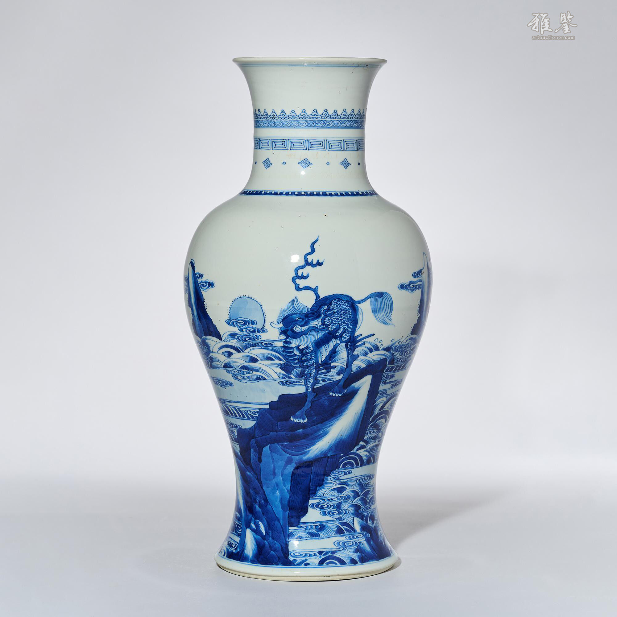 清康熙青花海水瑞兽图观音瓶_LOT.214_拍品详情_雅鉴艺术网拍品详情