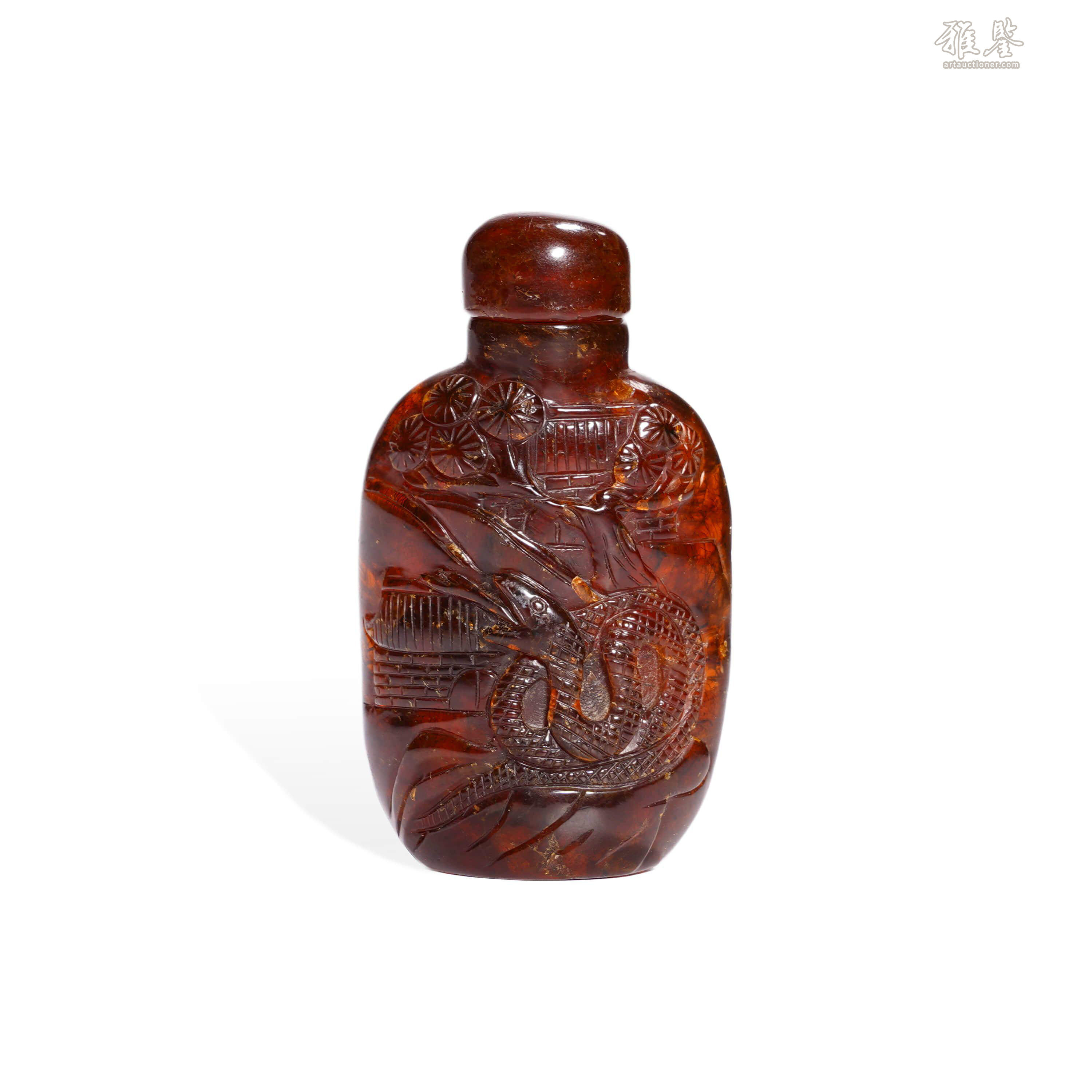 送料無料　清時代本べっ甲（玳瑁）龍鳳細密彫刻鼻煙壺 ★時代珍品★ F1 皇族用の鼻煙壺(18世紀・乾隆ガラス)