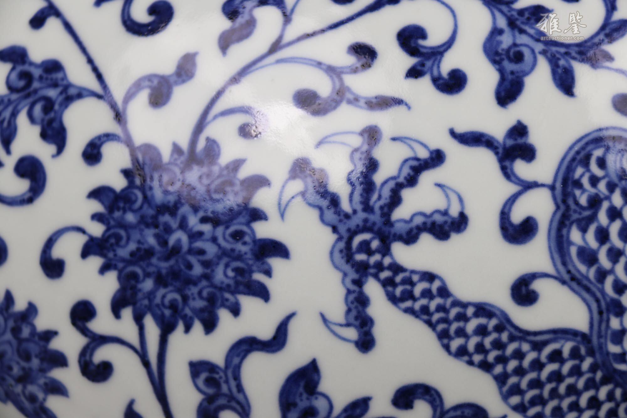 清乾隆青花缠枝莲龙纹天球瓶_LOT.26135_拍品详情_雅鉴艺术网拍品详情