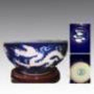 限时拍_大清乾隆年制款青花双耳抱月瓶_拍品详情_雅鉴艺术网限时拍拍品详情